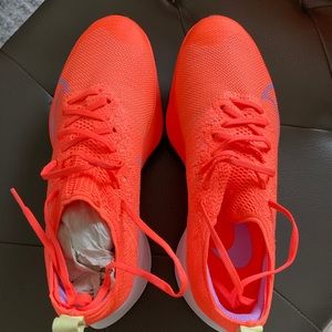 NIKE Tempo NEXT% FK 🥭 BRIGHT MANGO NEON 🥭